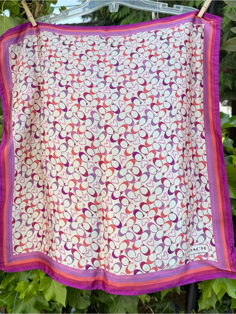 REAL ⭐️ COACH SILK logo signature scarf Pink Purple Cream Print Scarf EUC SQUARE